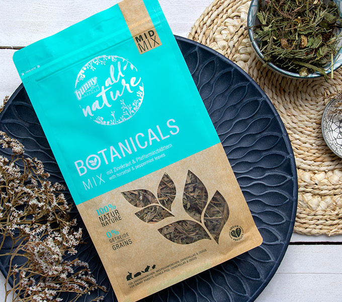 BOTANICALS MID MIX - Mix mit Zinnkraut & Pfefferminzblättern Cover
